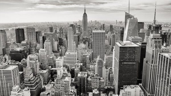 Zoom in Zoom Out - Manhattan Skyline